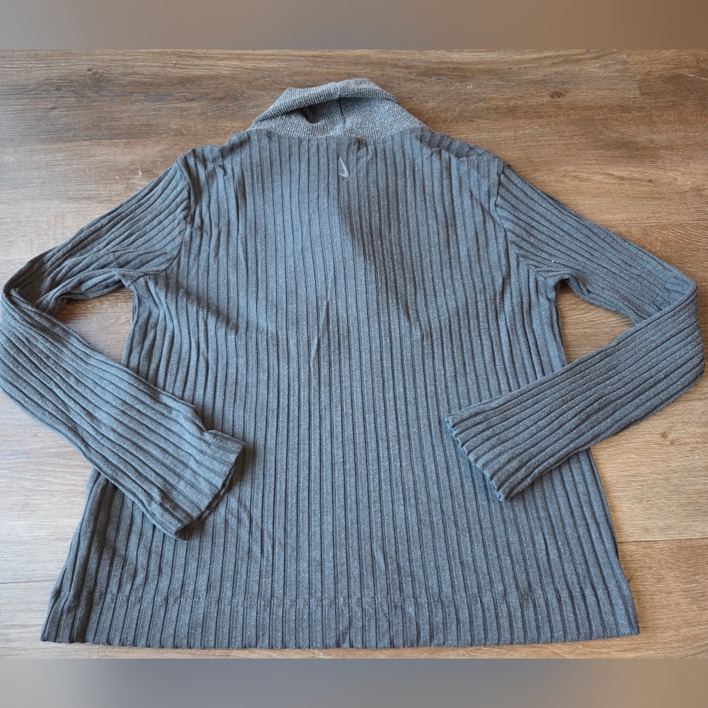 Nike Yoga Sweater Gray Luxe Ribbed Cover-Up Activewear Womens size Large - Picture 11 of 12